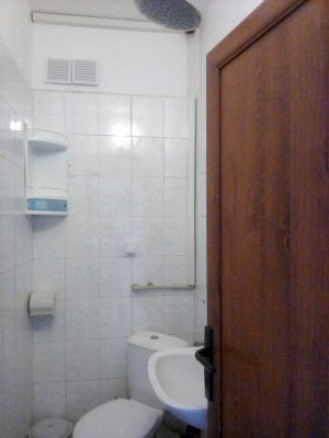 Family-bathroom2